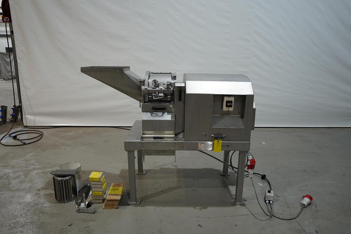 Gebruikt 2000 FAM Cutter, ILC-3D