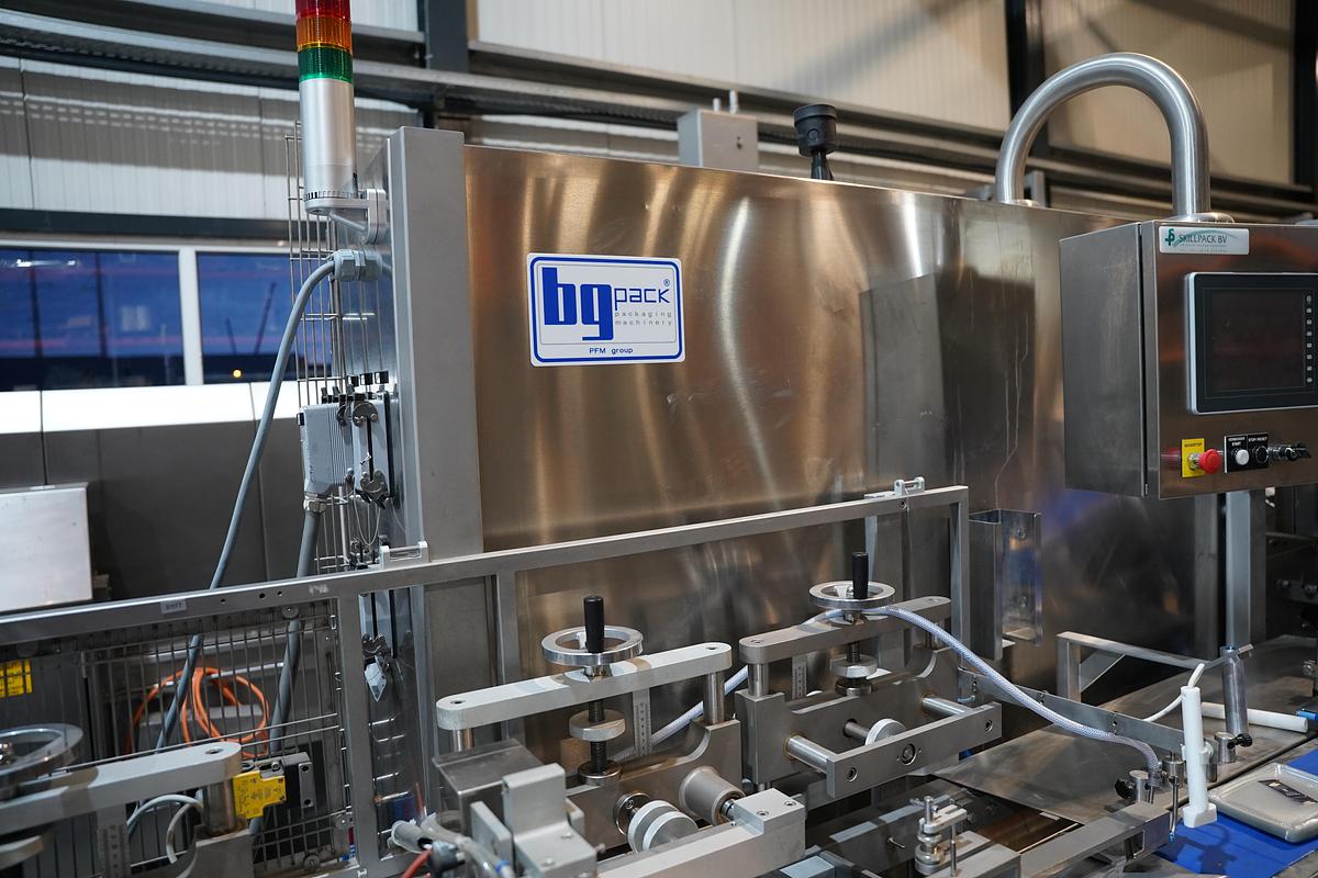 Gebruikt 2011 BG PACK Spa revolver flow packline type BG2800 EWL220-LEFT