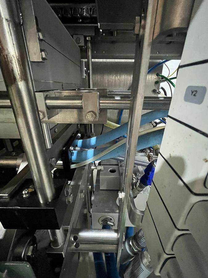 Gebruikt 2008 Multivac Dieptrekverpakkingsmachine R245