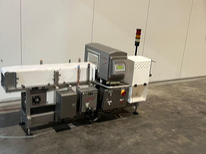 Used 2005 Safeline Metaaldetector/ detector (75479)