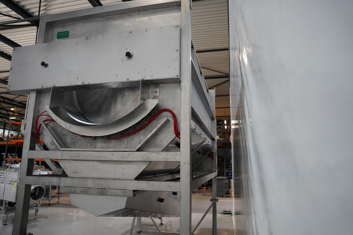 Gebruikt 2005 Dornow industriële schilmachine