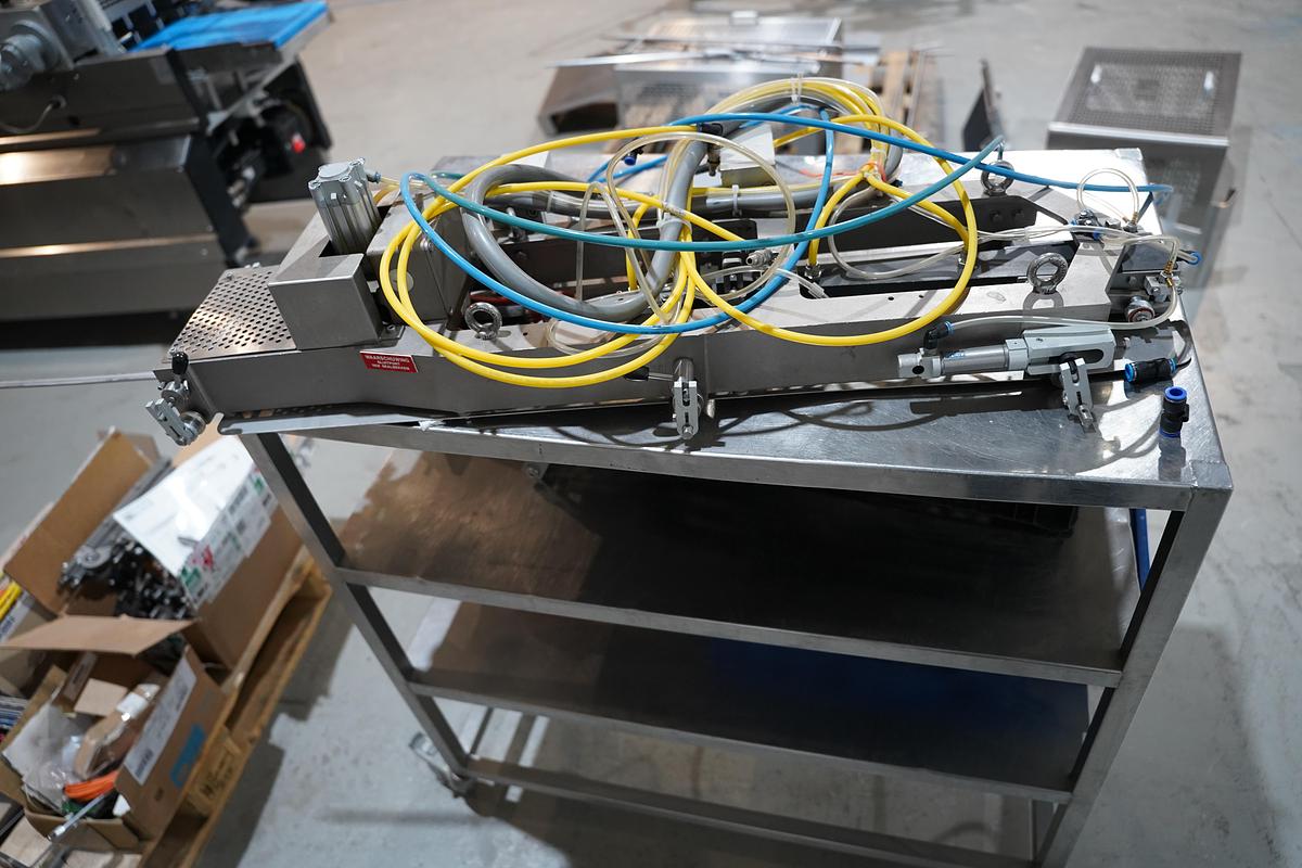 Gebruikt 2011 BG PACK Spa revolver flow packline type BG2800 EWL220-LEFT