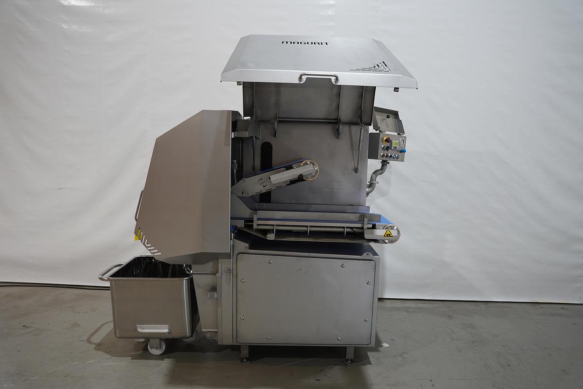 Gebruikt 2009 Magurit 584 Kaassnijmachine(blokken)