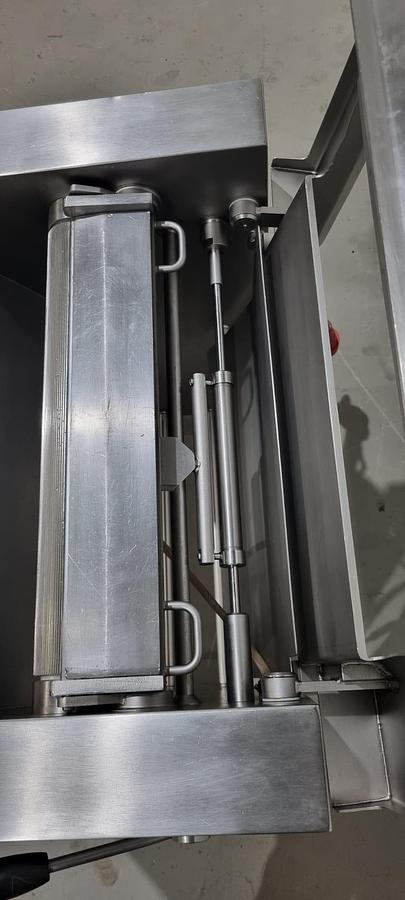 Gebruikt 2013 Josef Kochag Onthuidmachine, EVM 3006