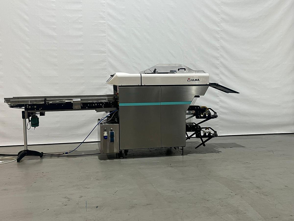 Gebruikt 2005 Ulma Super-Chik 45 automatische strechfolie verpakkingsmachine