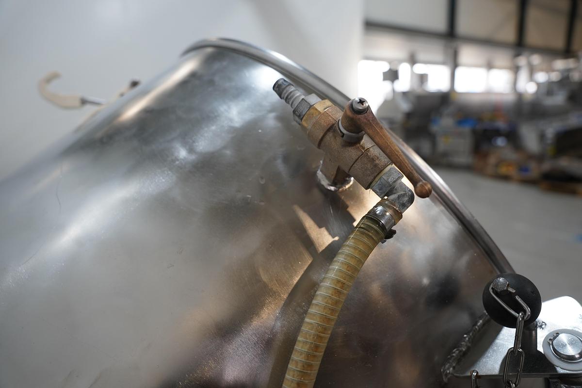 Gebruikt Röschermatic VM 300 Vacuüm Tumbler