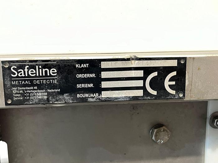 Used 2005 Safeline Metaaldetector/ detector (75479)