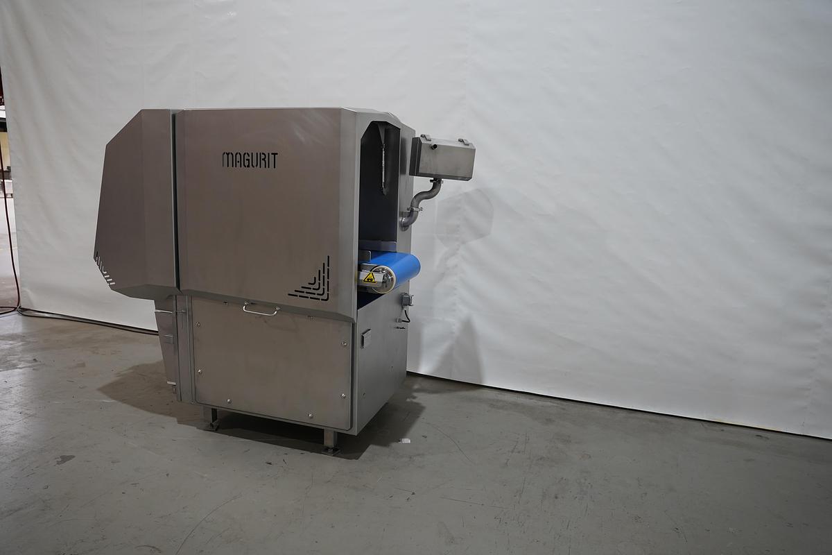 Gebruikt 2009 Magurit 584 Kaassnijmachine(blokken)