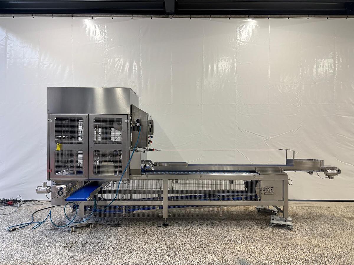 Gebruikt 2022 PND  Aardbeiensnijder type, De-clayx machine