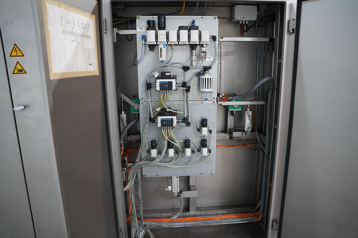 Gebruikt 2006 Groba Kaas ontfoliemachine, type TB454,L-200