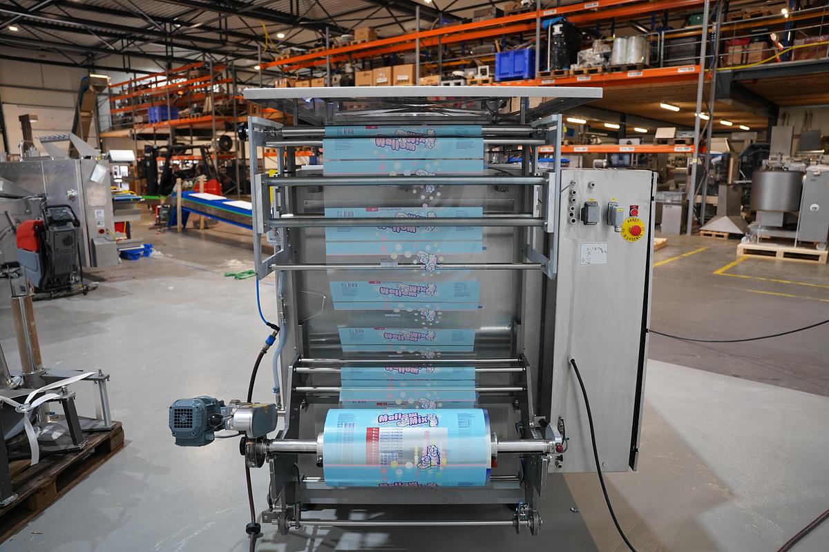 Gebruikt 2005 Wolf-Valmartin verticale verpakkingsmachine