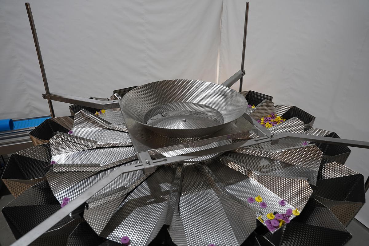 Gebruikt 2003 Ishida Multihead weger, CCW-M-214W-S/70-WP