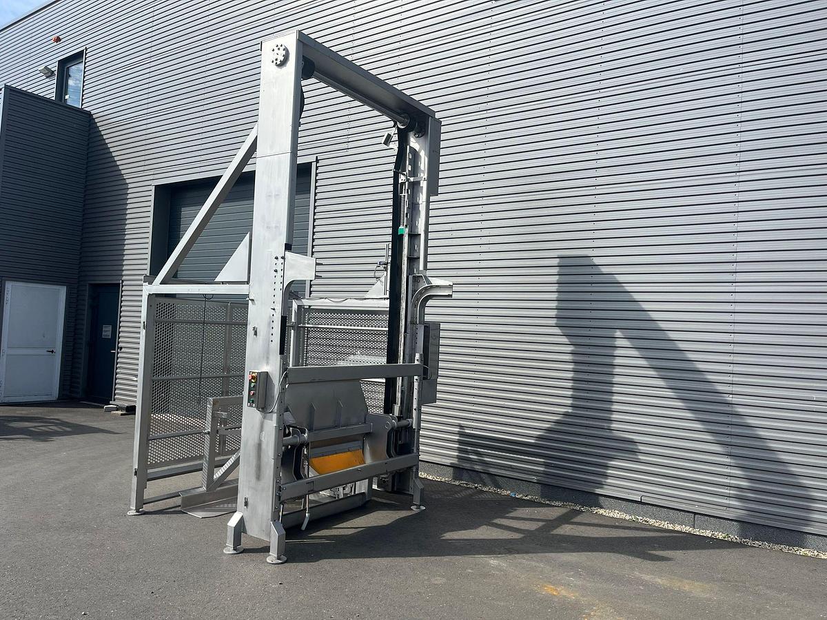 Gebruikt Bolt Dolaf lift/ Normwagen lift
