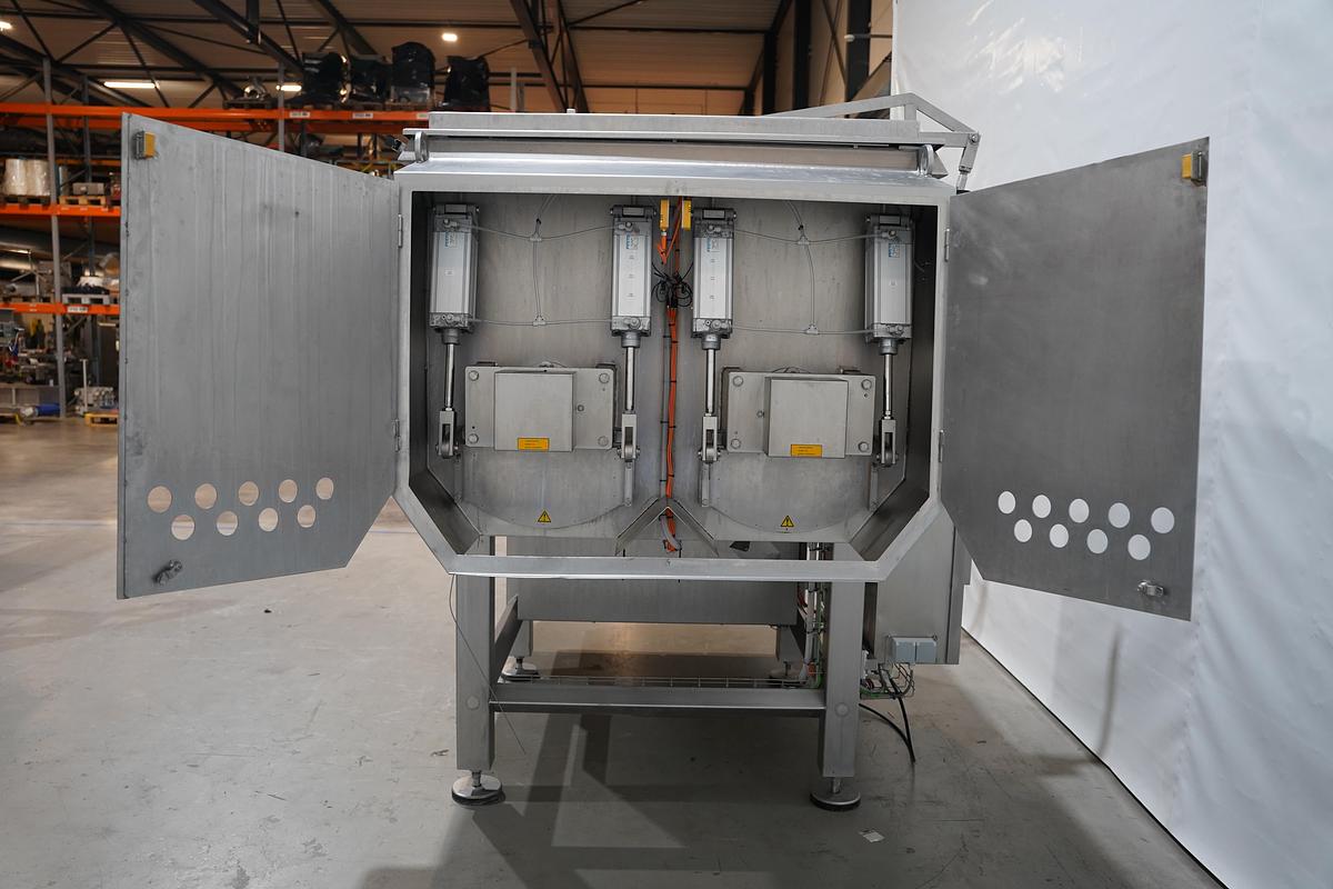 Gebruikt 2001 Karl Schnell  Menger,Type 740