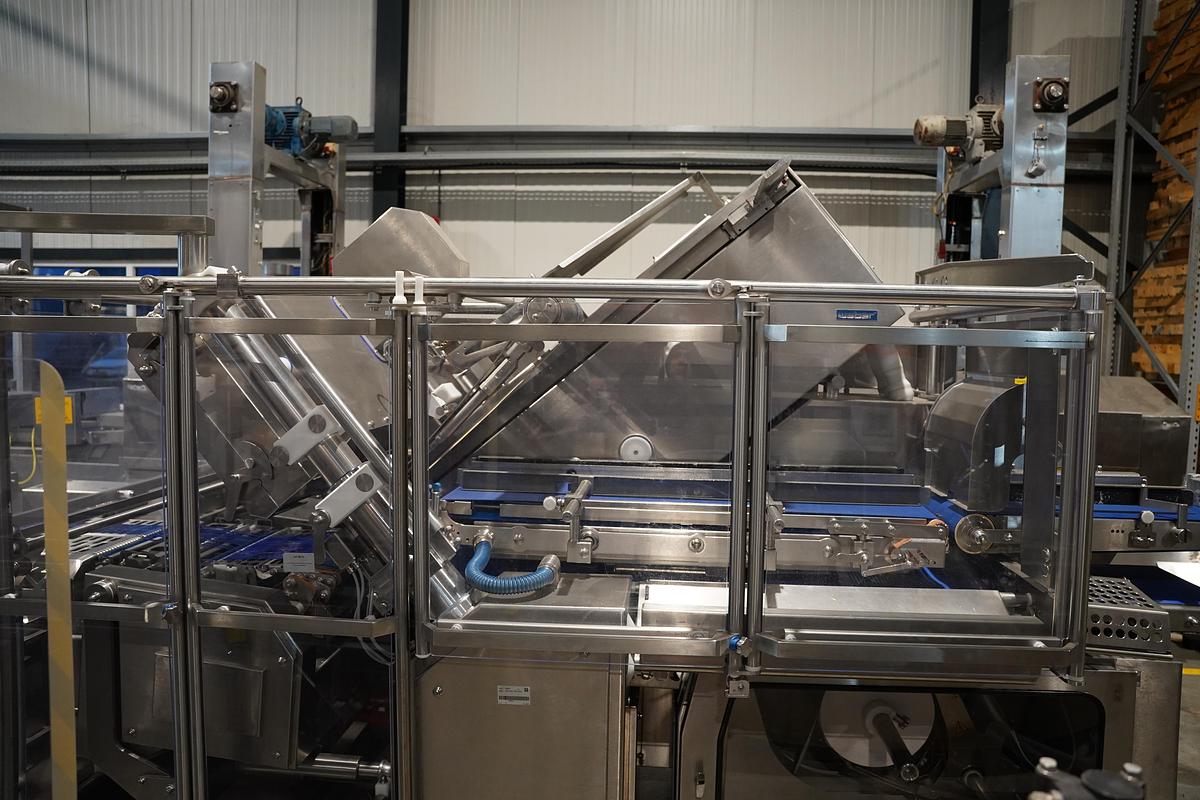 Gebruikt 2011 BG PACK Spa revolver flow packline type BG2800 EWL220-LEFT