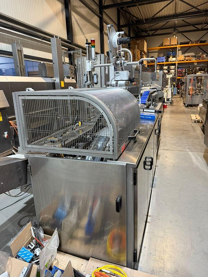 Gebruikt 2011 BG PACK Spa revolver flow packline type BG2800 EWL220-LEFT