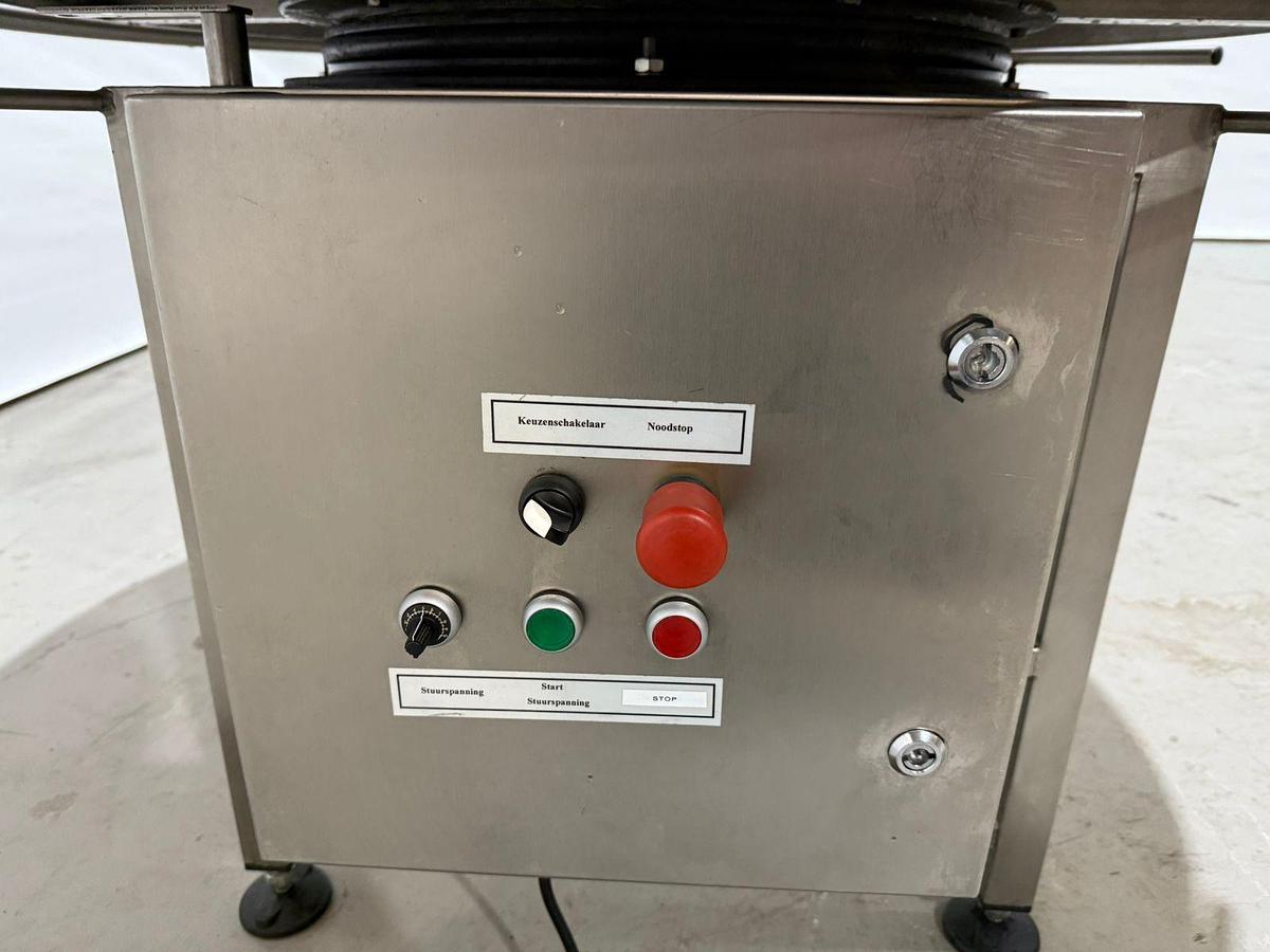 Gebruikt 2002 FTD Carrouseltafel