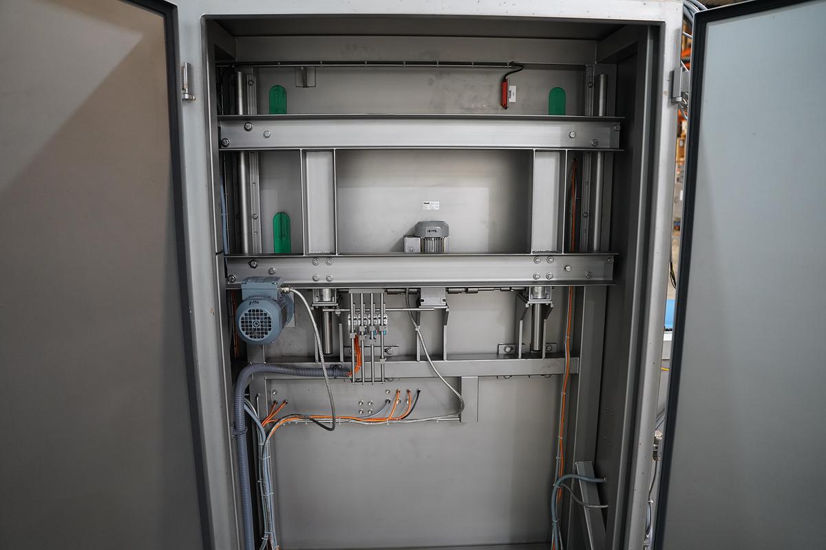 Gebruikt 2006 Groba Kaas ontfoliemachine, type TB454,L-200