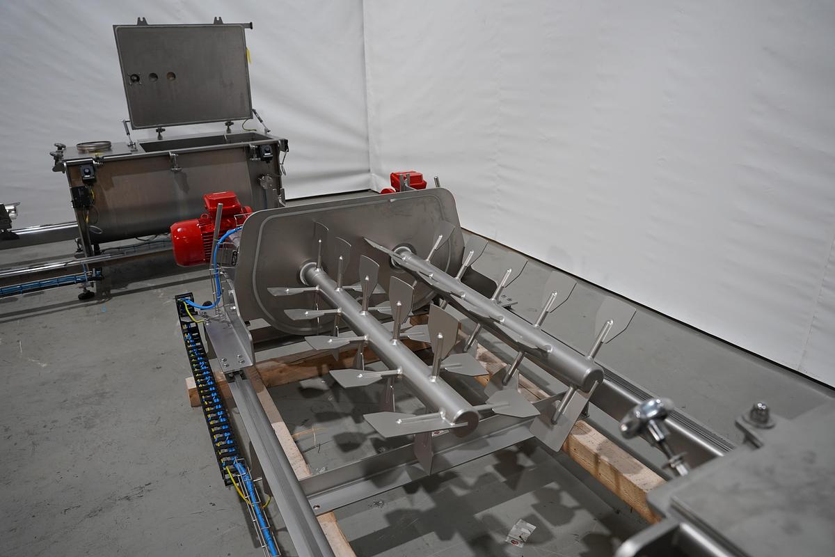 2020 Dinnissen Batch Menger, type 304-30-2x3