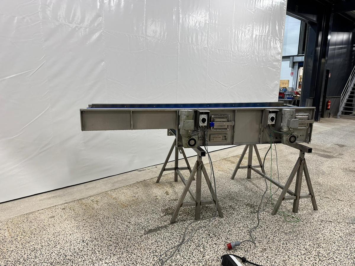 Gebruikt 2021 - Transportband, in-uit schuifbaar