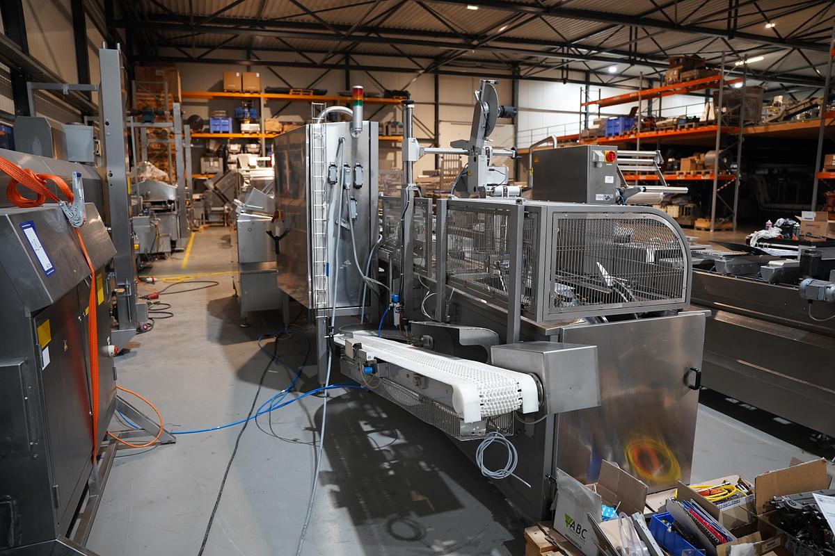 Gebruikt 2011 BG PACK Spa revolver flow packline type BG2800 EWL220-LEFT