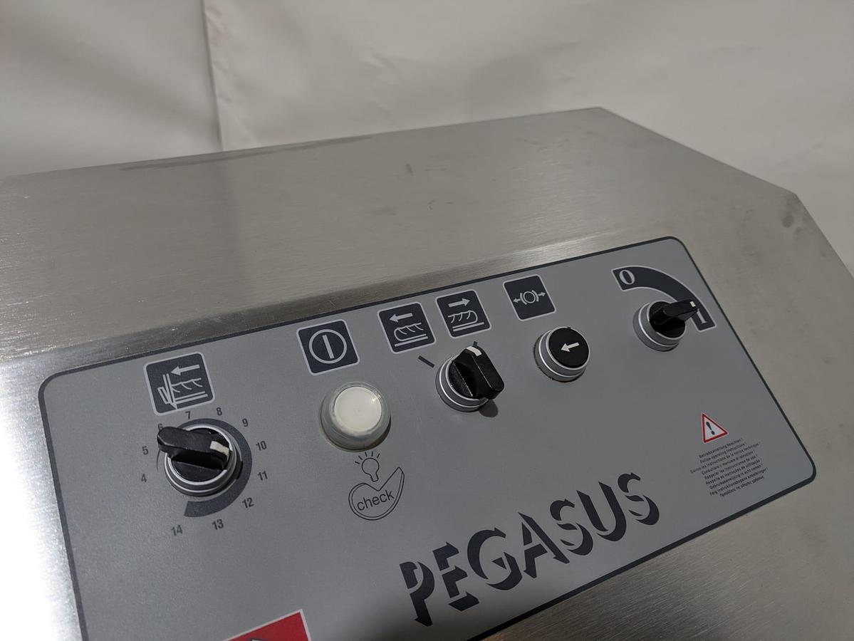 Gebruikt 2001 Treif  Pegasus 2616 cutter