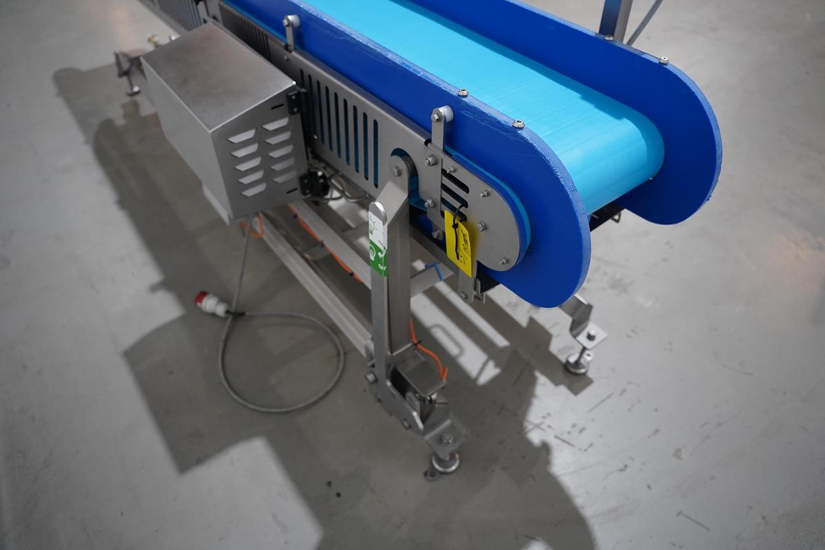 Gebruikt NN  RVS transportband, verrijdbaar