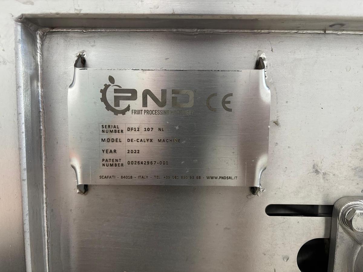 Gebruikt 2022 PND  Aardbeiensnijder type, De-clayx machine