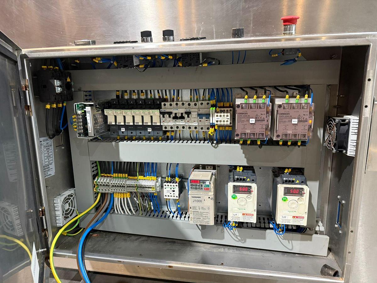 Gebruikt 2019 Ulma Flow pack wrapping machine met krimptunnel, type PV-550