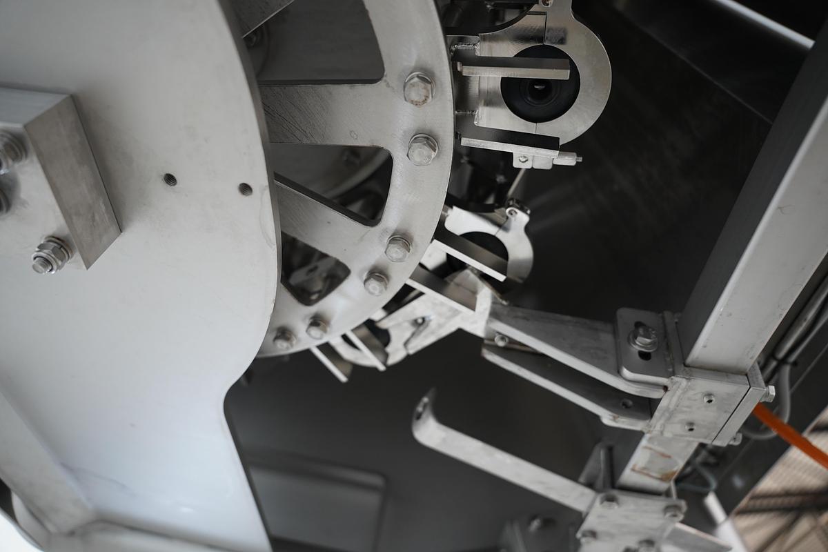 Gebruikt 2010 Foodmate ontbeenmachine