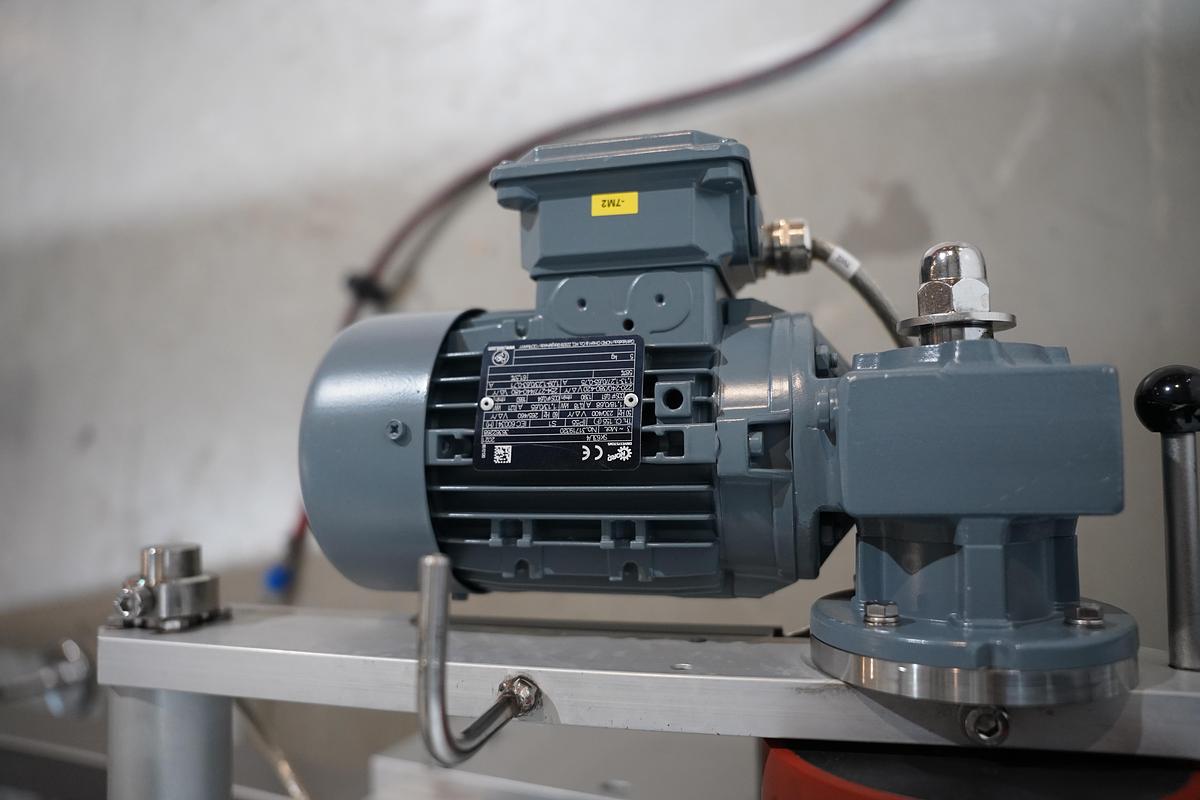 Gebruikt 2021 Inno-tech Verticale verpak en sealmachine 3800 REVO