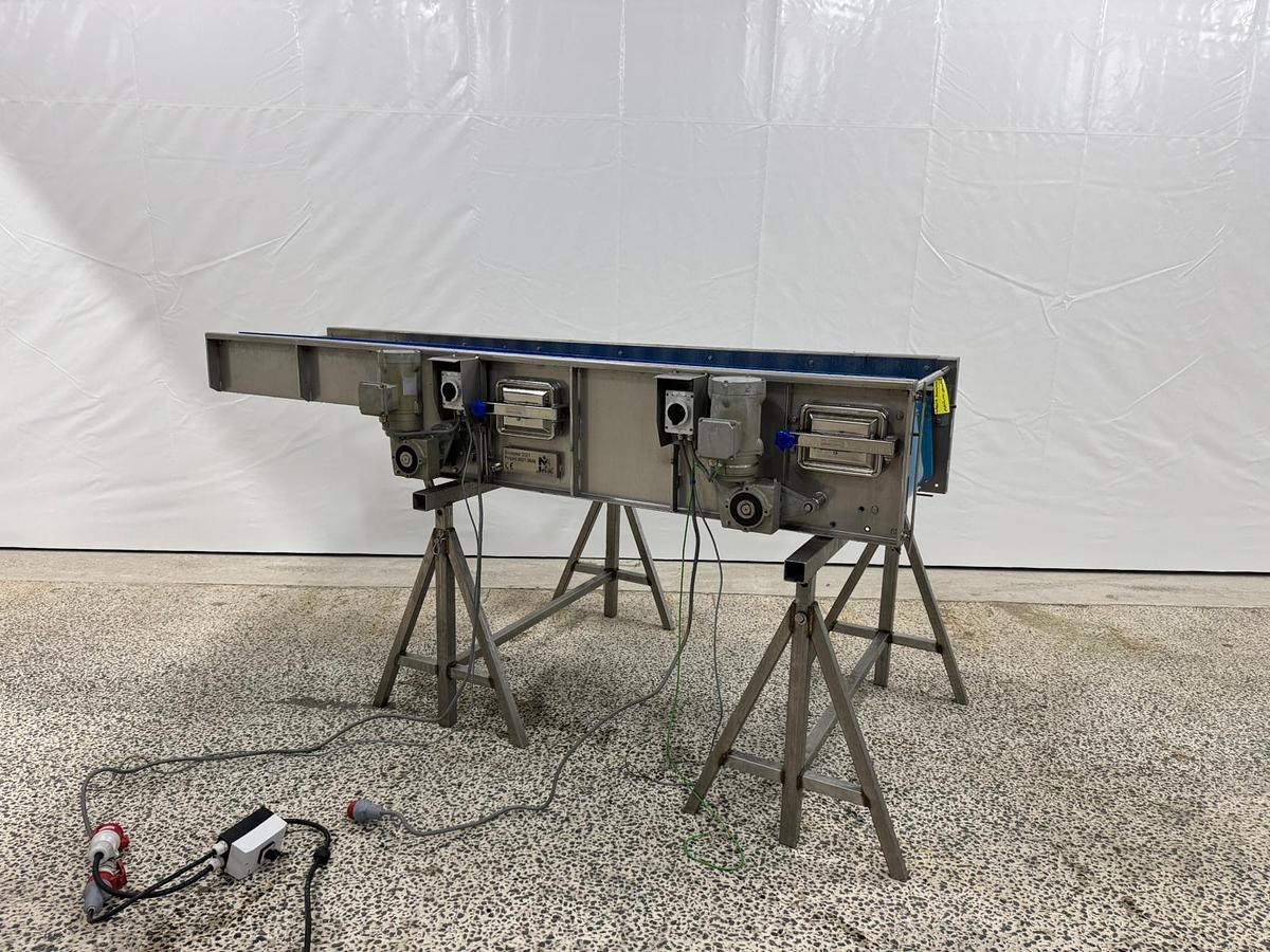 Gebruikt 2021 - Transportband, in-uit schuifbaar