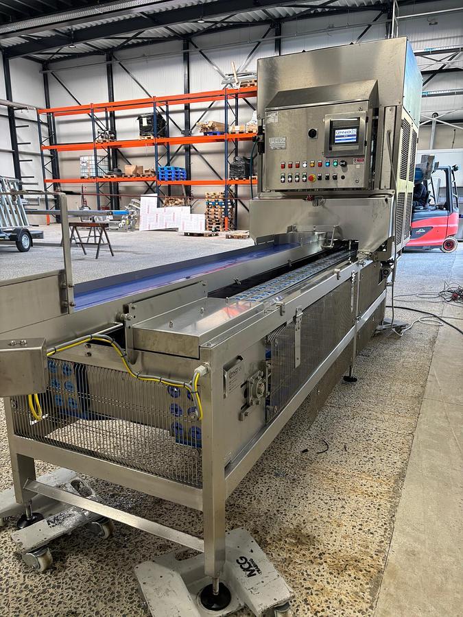 Gebruikt 2022 PND  Aardbeiensnijder type, De-clayx machine