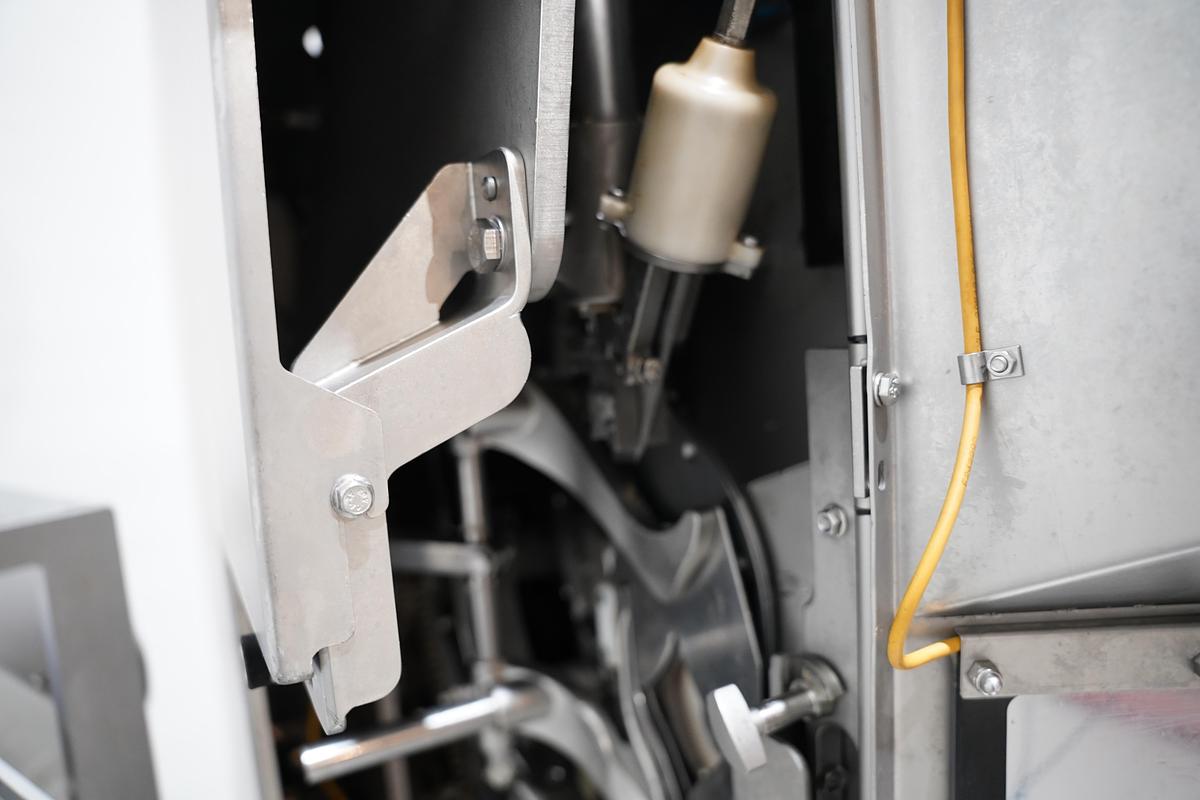 Gebruikt Poly-Clip FCA 80 automatische dubbel clipper