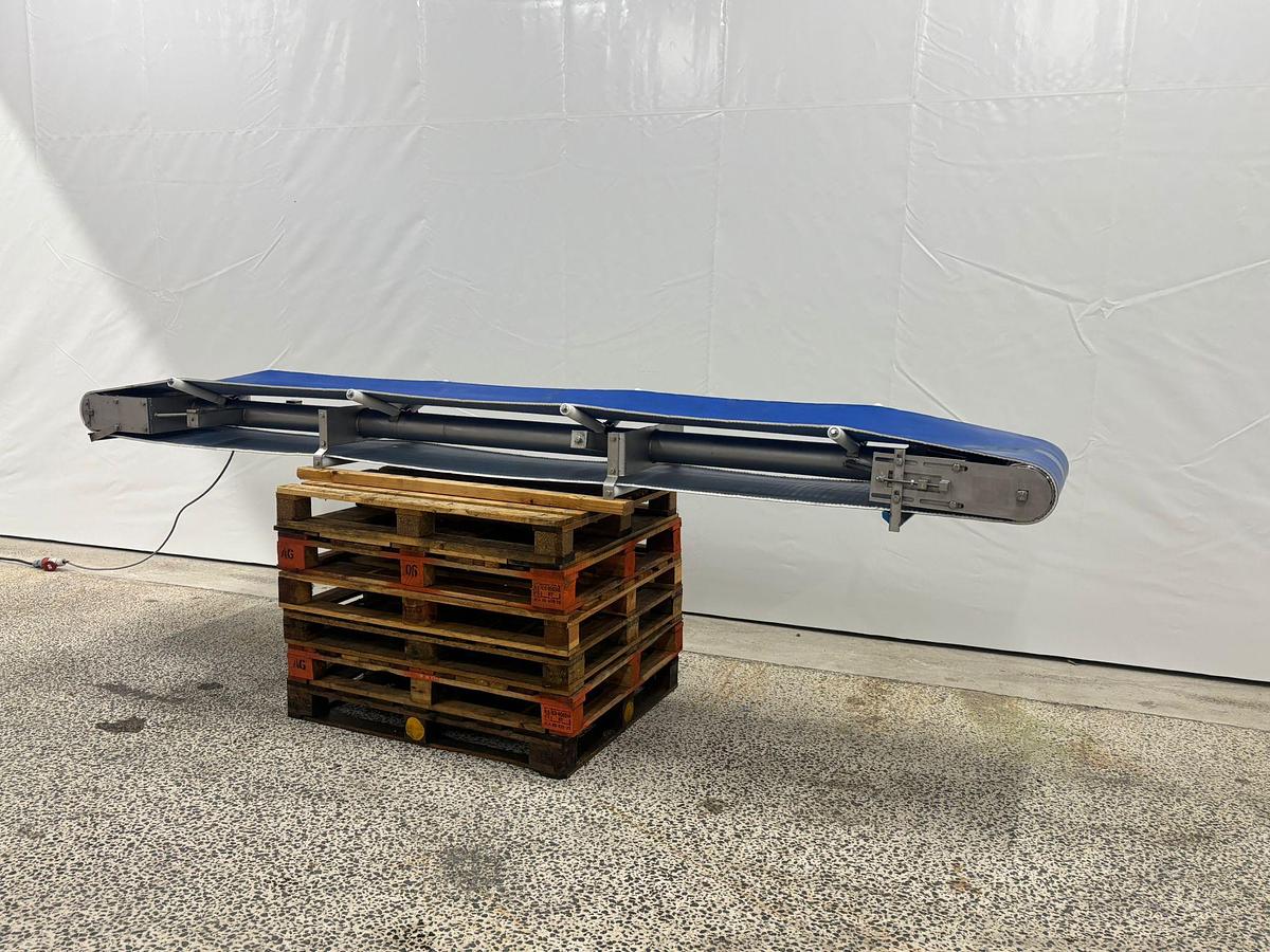 Gebruikt 2002 Inpak Bravi Transportband, Trogvorm