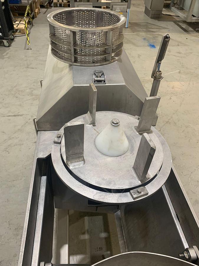 Used 2009 Groba Kaasraspmolen, KKR-300