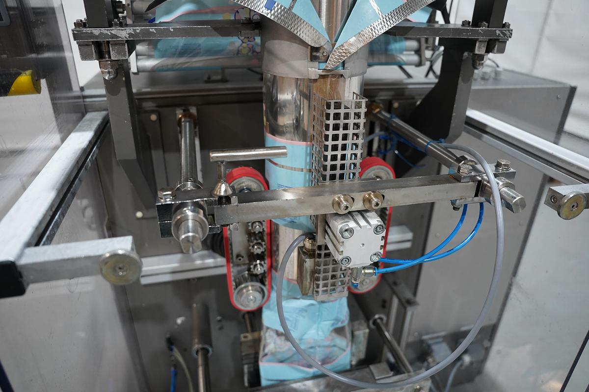 Gebruikt 2000 Wolf-Valmartin verticale verpakkingsmachine