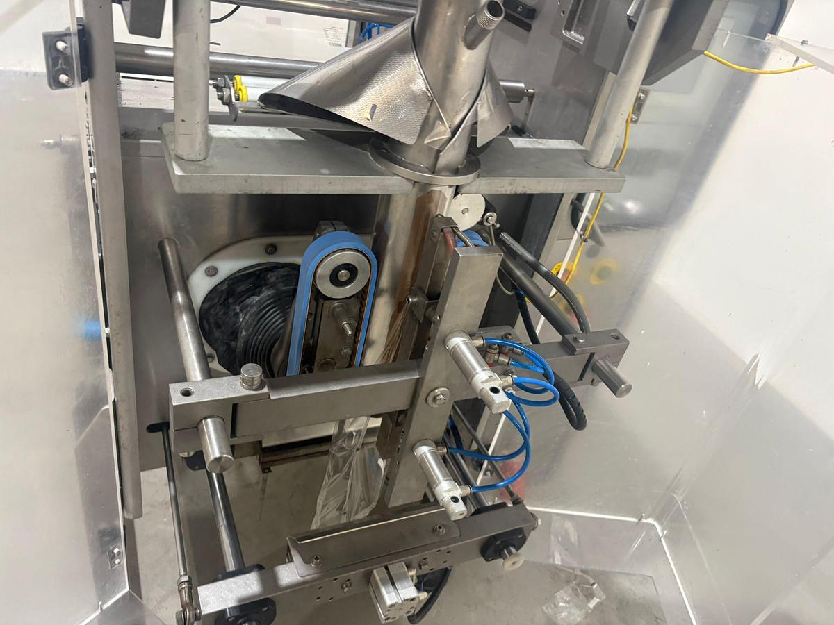 Used 2005 PFM spa Verticale Verpakkingsmachine ZENITH INOX