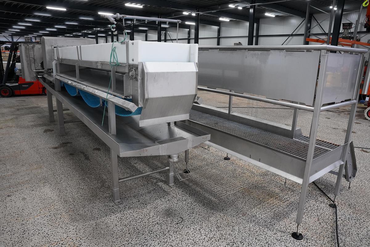 Gebruikt 2009 Ioma/Boldtusystems Transportband met metaaldetector en bordes