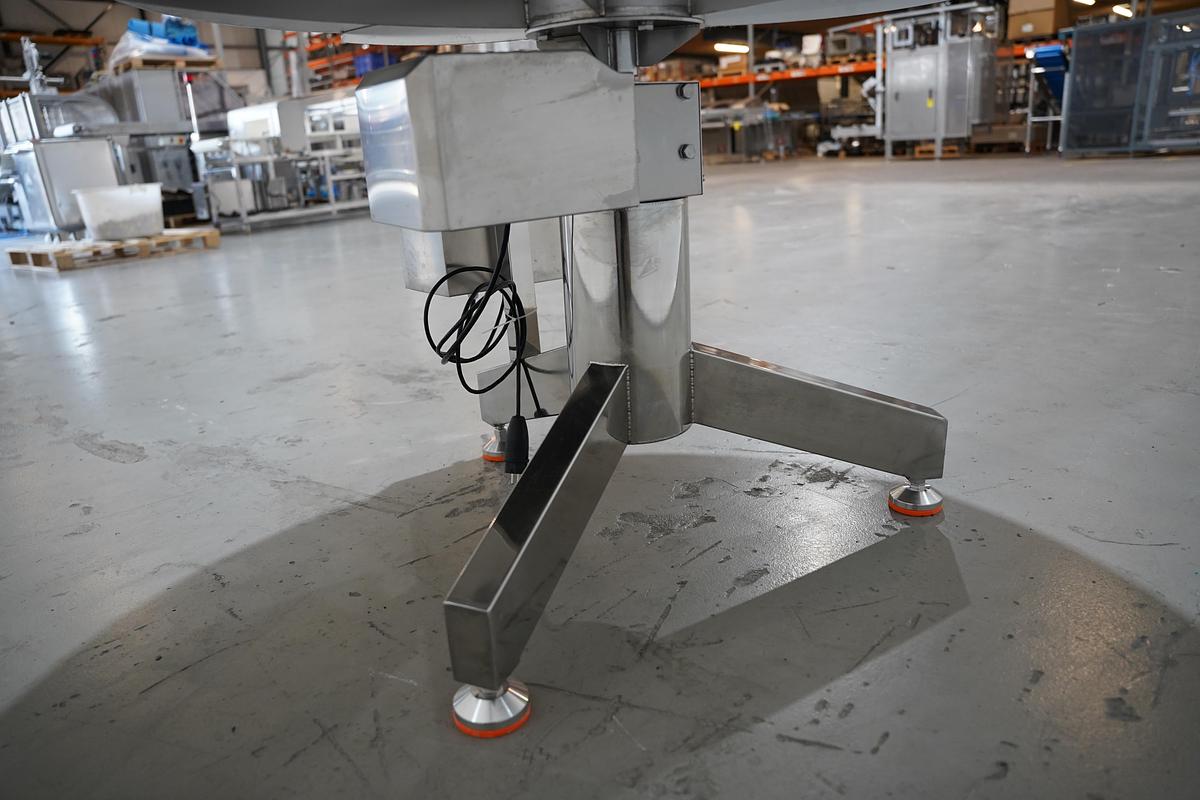 2026 Draaitafel, vlak model