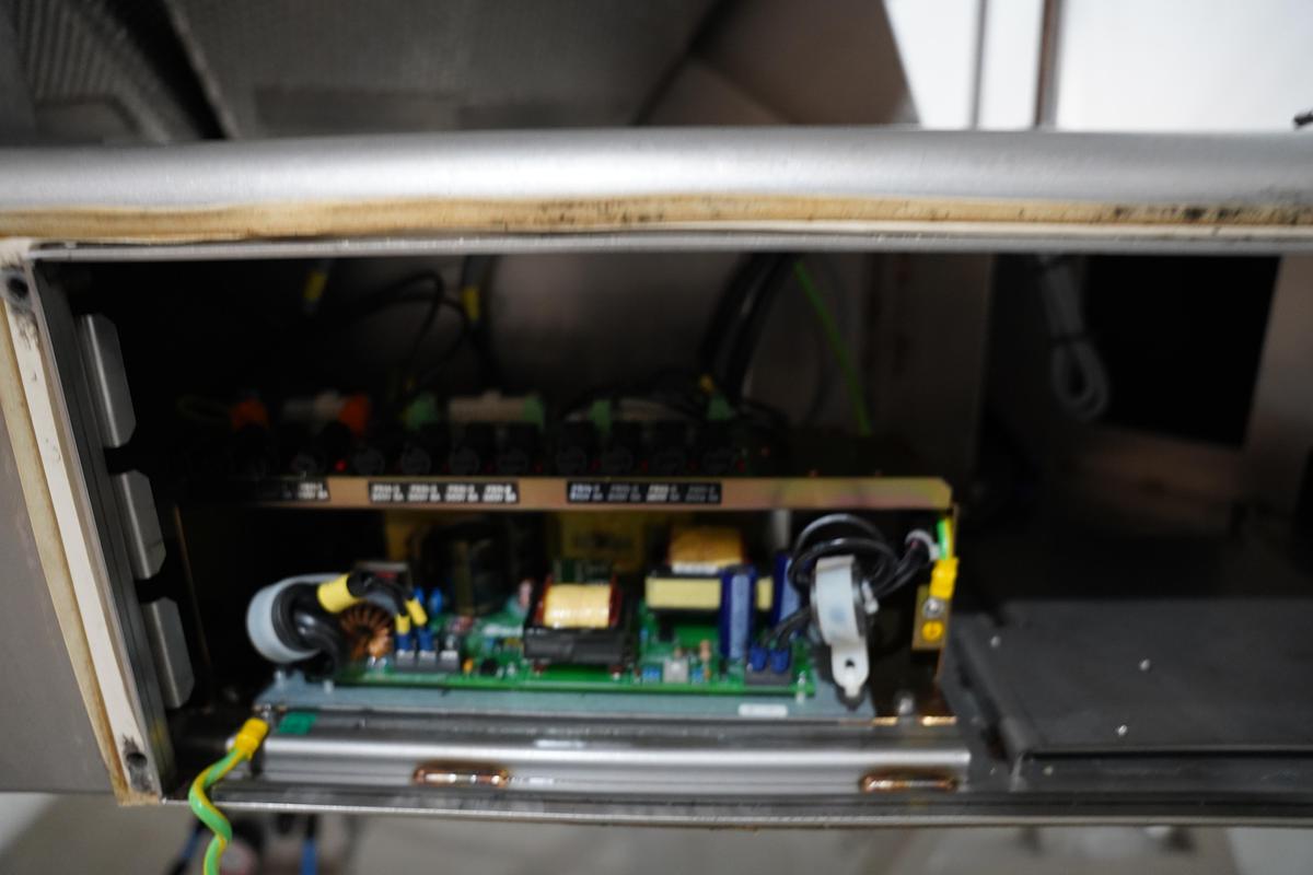 Gebruikt 2003 Ishida Multihead weger, CCW-M-214W-S/70-WP