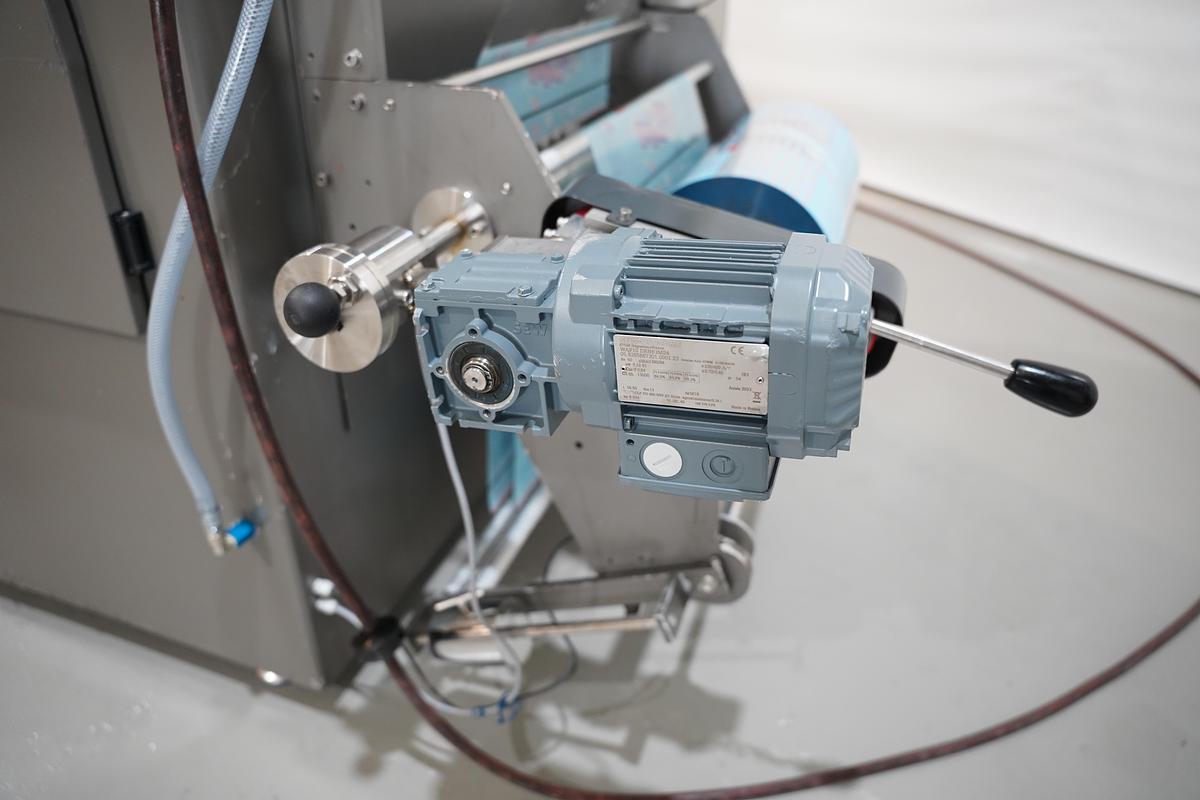 Gebruikt 2005 Wolf-Valmartin verticale verpakkingsmachine
