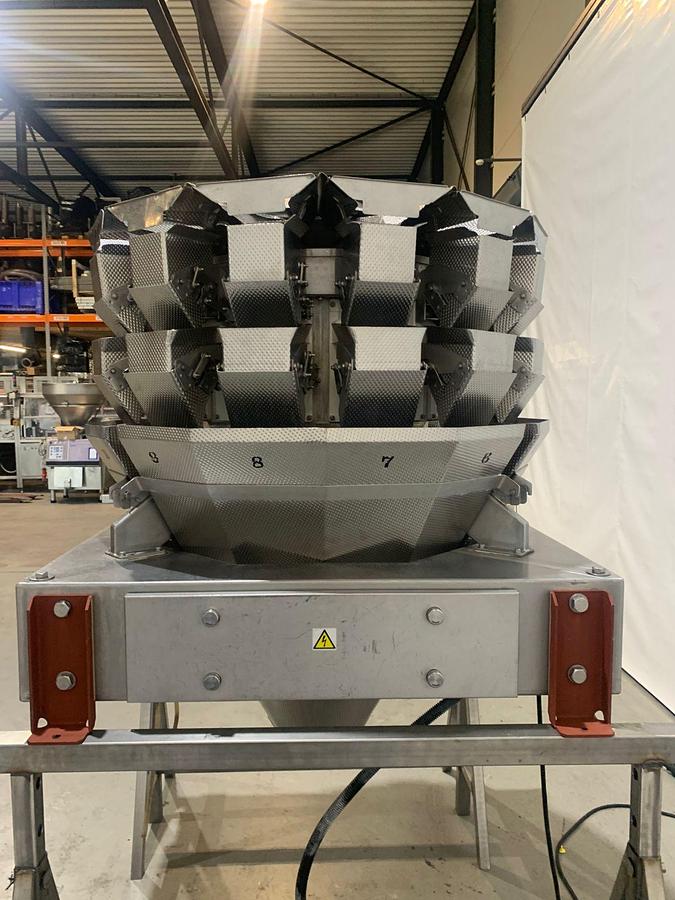 Used Yamato Dataweigh Multihead weger, ADW-514SWH