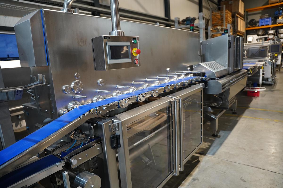 Gebruikt 2011 BG PACK Spa revolver flow packline type BG2800 EWL220-LEFT