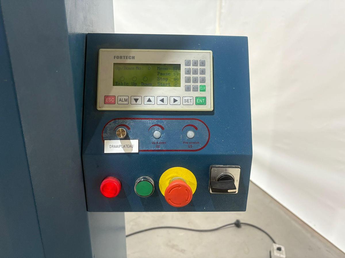 Gebruikt 2006 NN Palletwikkelaar, Type MH-FG-2000