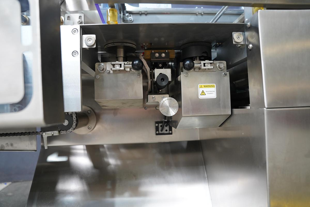 2026 Landpack flowpacker