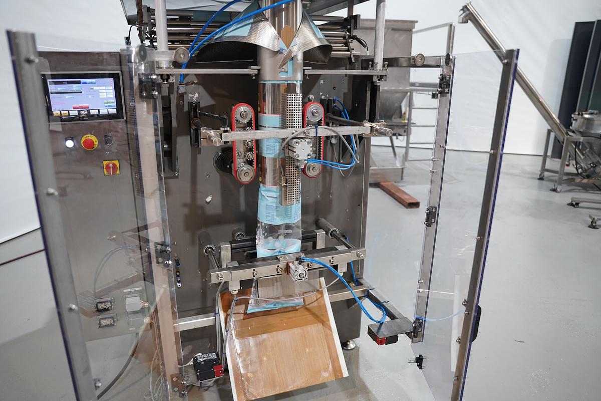 Gebruikt 2005 Wolf-Valmartin verticale verpakkingsmachine