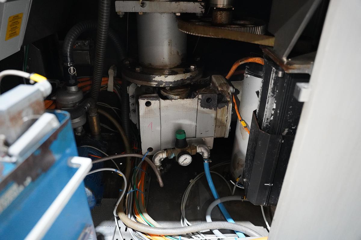 Gebruikt 2000 Karl Schnell Vacuümvulmachine,Type 576-SE