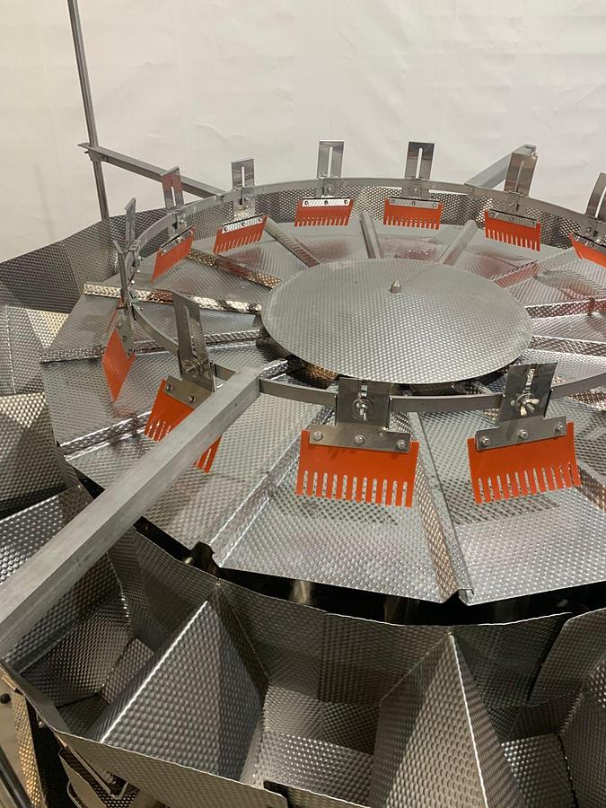 Gebruikt 2005 Ishida Multihead weger, CCW-EM-214W-S/50-WP