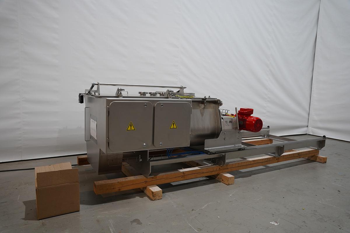 2020 Dinnissen Batch Menger, type 304-30-2x3